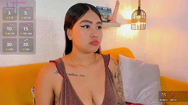 Snapshot of Catalinarose_ chatting on September 25, 2025, 12:20 pm Catalinarose online show from September 25, 2025, 12:20 pm