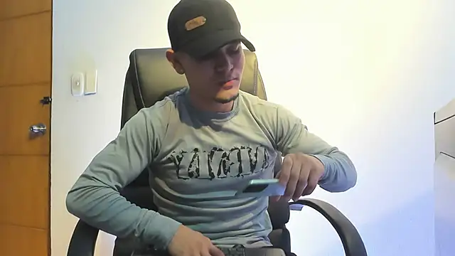 Snapshot of Manuel_FPG chatting on September 14, 2025, 12:26 pm Manuel FPG online show from September 14, 2025, 12:26 pm