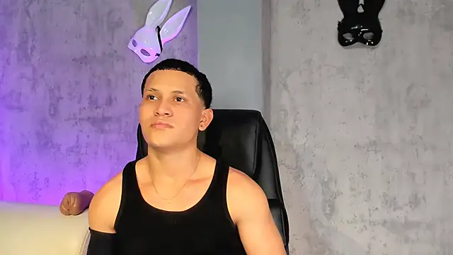 Snapshot of Manuel_FPG chatting on October 4, 2025, 8:18 pm Manuel FPG online show from October 4, 2025, 8:18 pm