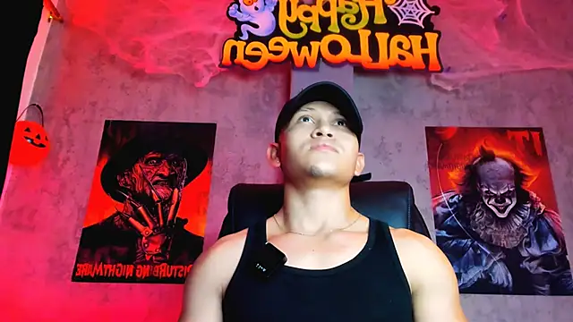 Snapshot of Manuel_FPG chatting on October 13, 2025, 8:20 pm Manuel FPG online show from October 13, 2025, 8:20 pm