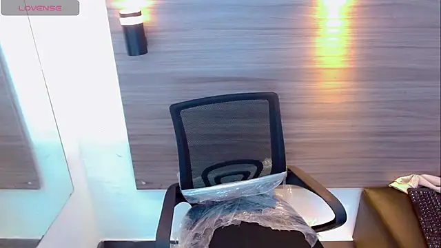 JessicaHott01 online show from March 29, 2026, 8:20 pm