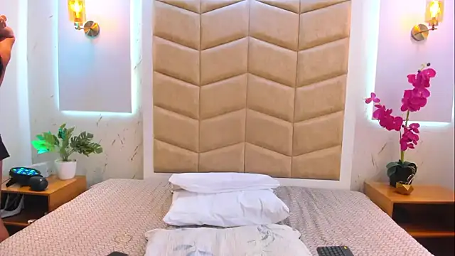 Snapshot of JanexHope chatting on November 16, 2025, 4:12 pm JanexHope online show from November 16, 2025, 4:12 pm