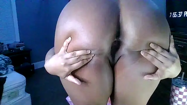 ebonymama23 online show from October 24, 2025, 11:56 pm