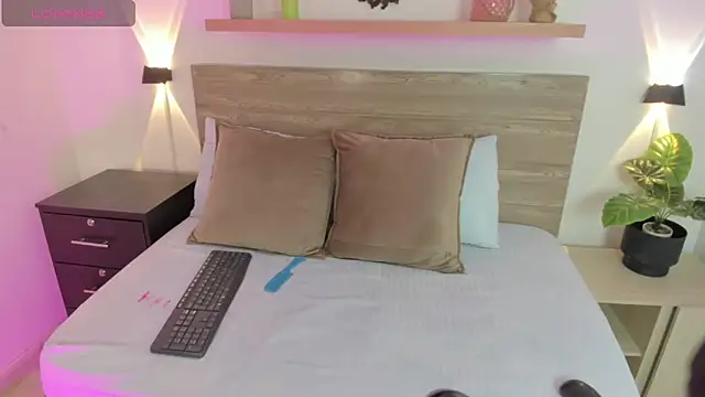 Snapshot of atenea_blaack chatting on November 9, 2025, 2:43 am atenea blaack online show from November 9, 2025, 2:43 am