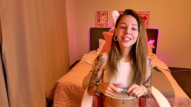 MiaGraham1 online show from April 18, 2026, 6:56 pm