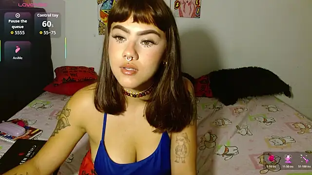 Divinejewel444 online show from November 14, 2025, 7:51 am