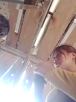 lusy-bae online show from December 21, 2025, 5:47 am