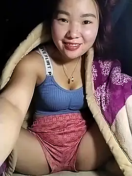 lylylove online show from February 3, 2026, 1:37 am