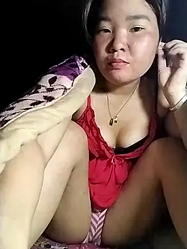lylylove online show from May 2, 2026, 1:10 am