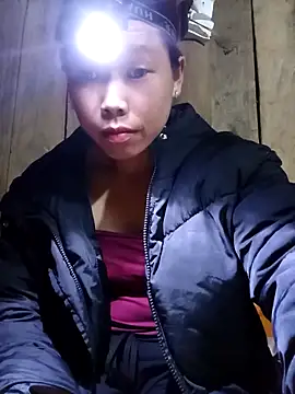 Ngocmi909 online show from March 9, 2026, 1:15 pm