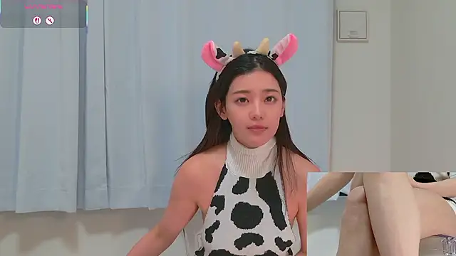 Snapshot of soyo-0510 chatting on November 9, 2025, 5:28 am soyo-0510 online show from November 9, 2025, 5:28 am