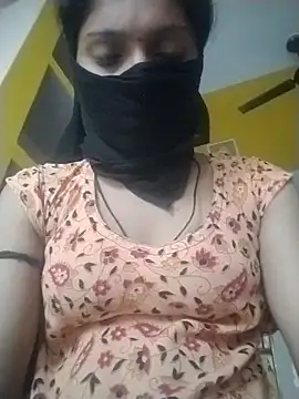 Snapshot of Usha_sharma chatting on September 9, 2025, 2:44 am Usha sharma online show from September 9, 2025, 2:44 am