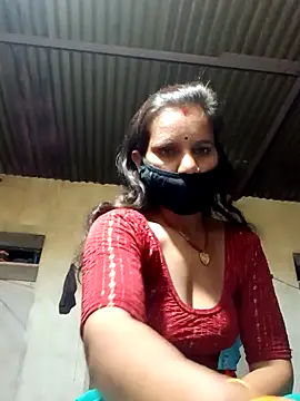 Snapshot of Usha_sharma chatting on October 5, 2025, 7:23 pm Usha sharma online show from October 5, 2025, 7:23 pm