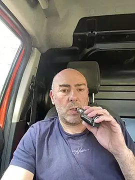 Richmcgee online show from April 7, 2026, 1:55 pm