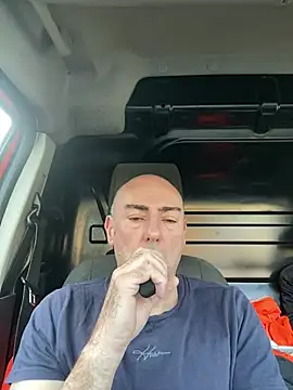 Richmcgee online show from April 8, 2026, 6:46 am