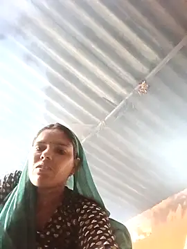 Snapshot of Sexy_queeny chatting on September 29, 2025, 2:06 am Sexy queeny online show from September 29, 2025, 2:06 am