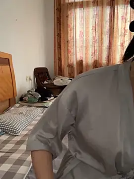 xiiuuff18 online show from May 22, 2026, 5:03 am