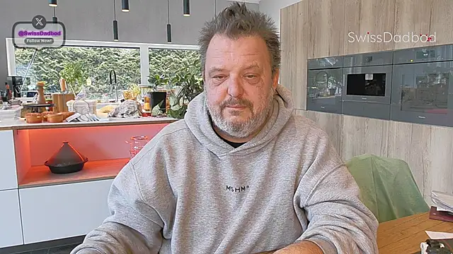 Snapshot of SwissDadbod chatting on December 19, 2025, 3:08 pm SwissDadbod online show from December 19, 2025, 3:08 pm