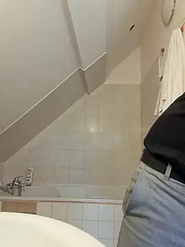 Snapshot of Devran464354 chatting on October 23, 2025, 11:09 am Devran464354 online show from October 23, 2025, 11:09 am