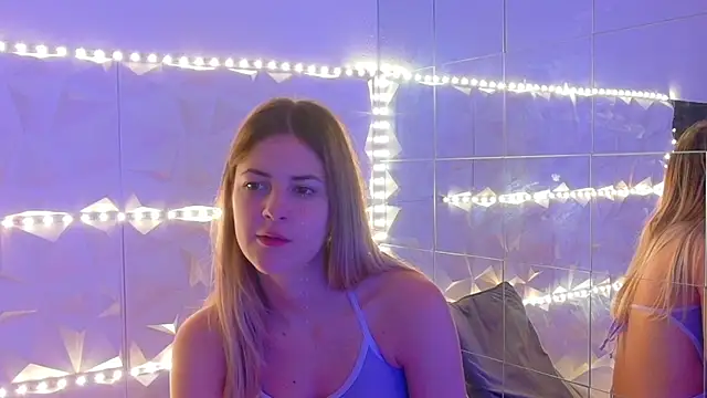 Aishha  online show from November 10, 2025, 6:01 am