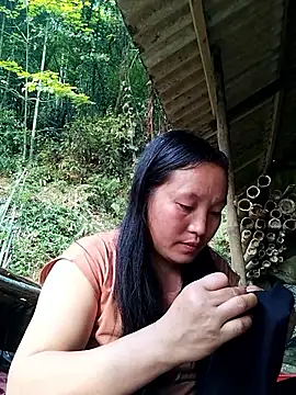 miss-su online show from March 27, 2026, 8:37 am