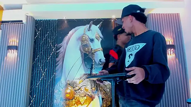 Extreme boys2 online show from November 7, 2025, 4:23 am