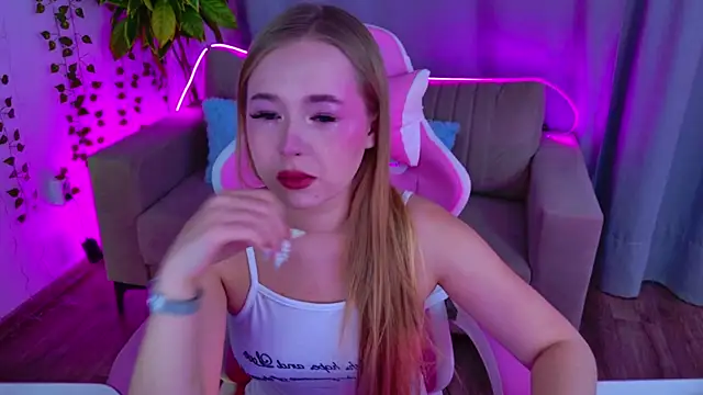 MellisaLanee online show from October 22, 2025, 3:34 pm