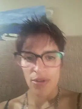 Snapshot of culitobosterook chatting on October 15, 2025, 10:59 am culitobosterook online show from October 15, 2025, 10:59 am