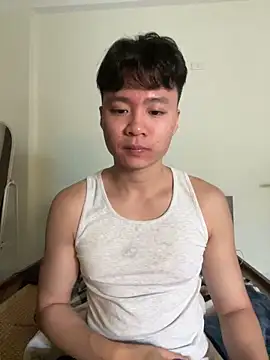 anhduc2k555 online show from December 19, 2025, 2:02 pm