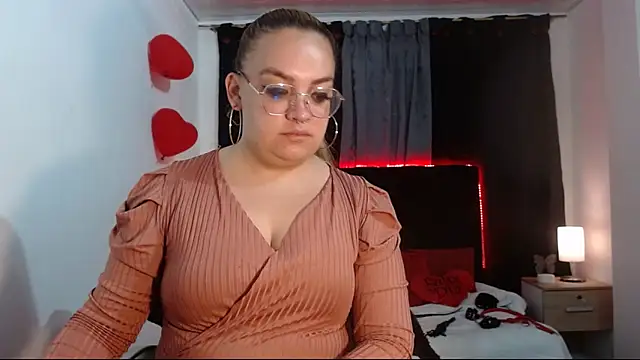 Sasha TK online show from September 8, 2025, 4:50 pm