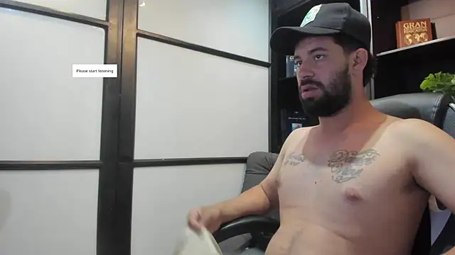 JhoanMontes online show from November 5, 2025, 8:20 pm