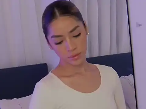 Snapshot of sophie_wallton chatting on December 3, 2025, 4:16 pm sophie wallton online show from December 3, 2025, 4:16 pm