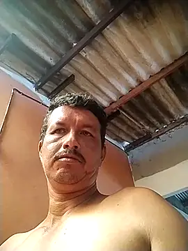 colombiano198720 online show from October 23, 2025, 3:11 pm