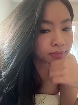 KaraMeii online show from September 9, 2025, 4:45 am