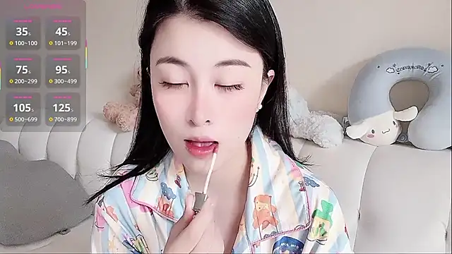 LuLu-Moon online show from October 23, 2025, 7:29 am