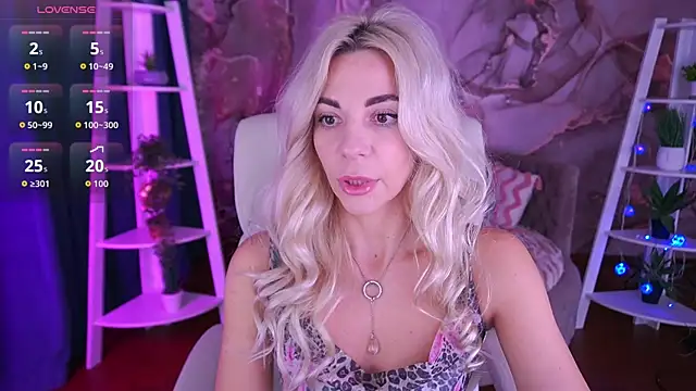 BellaRayyy online show from January 10, 2026, 1:57 pm