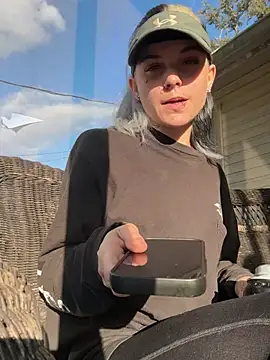 ittybittymeryssa online show from February 4, 2026, 10:04 pm