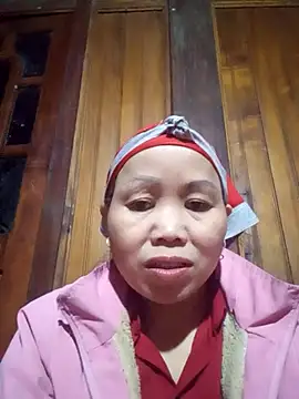  YooY  online show from November 13, 2025, 11:31 am