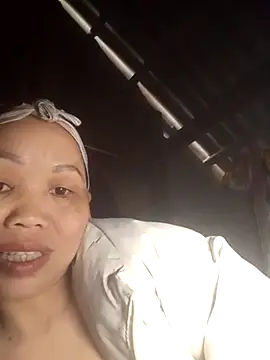  YooY  online show from December 15, 2025, 12:04 am