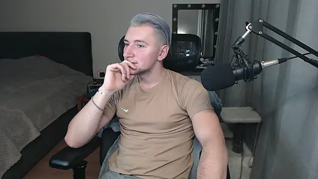 Elvin Vaenight online show from November 8, 2025, 10:41 pm