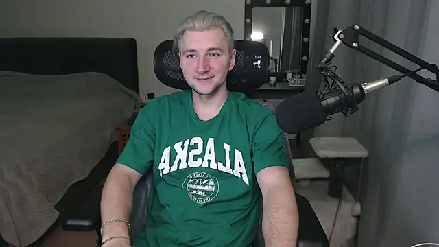 Elvin Vaenight online show from November 13, 2025, 11:03 pm