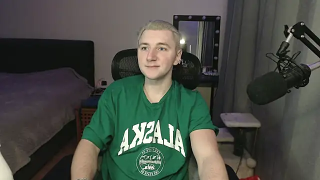 Elvin Vaenight online show from November 16, 2025, 10:26 pm