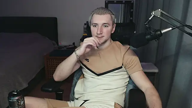 Elvin Vaenight online show from November 21, 2025, 11:03 pm