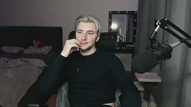 Elvin Vaenight online show from November 23, 2025, 12:21 am