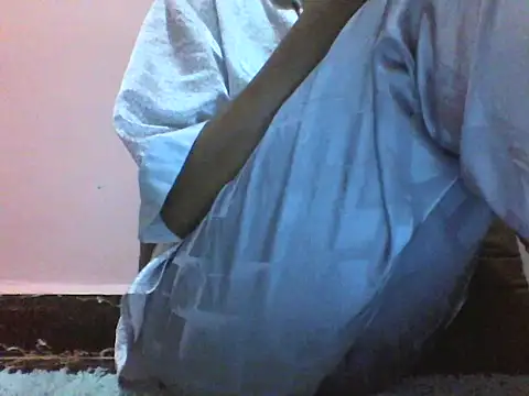 Snapshot of Moongodessy chatting on December 15, 2025, 5:44 am Moongodessy online show from December 15, 2025, 5:44 am