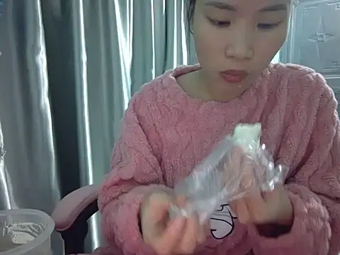 Ly-ny online show from November 19, 2025, 1:38 am