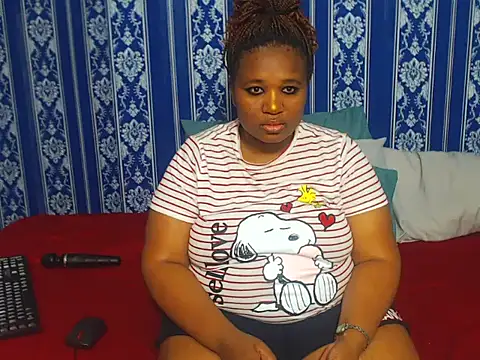 JUICEYLIPS333 online show from October 24, 2025, 12:56 pm