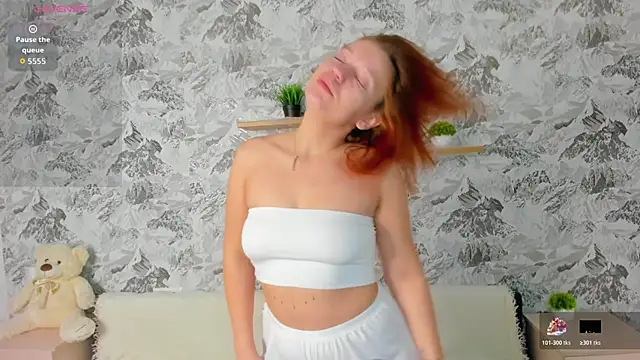 BattyBaker online show from October 28, 2025, 2:04 am