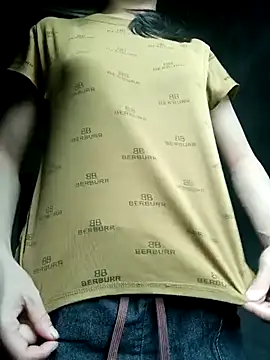 Ananine online show from October 22, 2025, 3:07 am