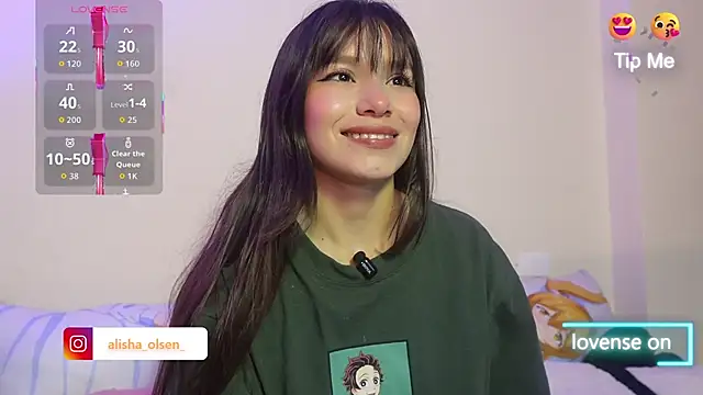 Snapshot of Alisha_Olsen_ chatting on October 30, 2025, 5:09 am Alisha Olsen online show from October 30, 2025, 5:09 am